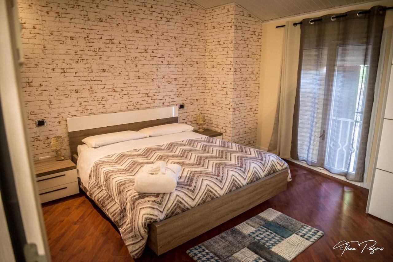 Hotel Lonatino 로나토 외부 사진